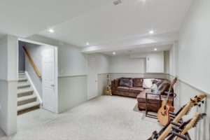 1 Lillooet Cres Basement