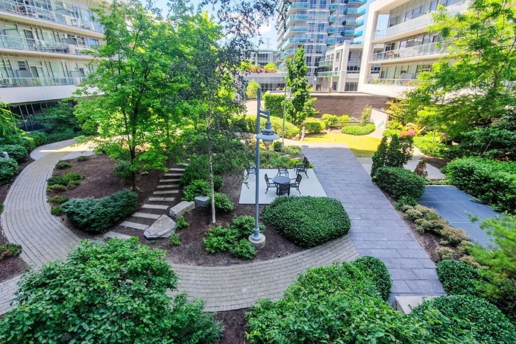 80-marine-parade-dr-203-rooftop-terrace