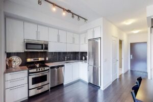 80-marine-parade-dr-203-kitchen